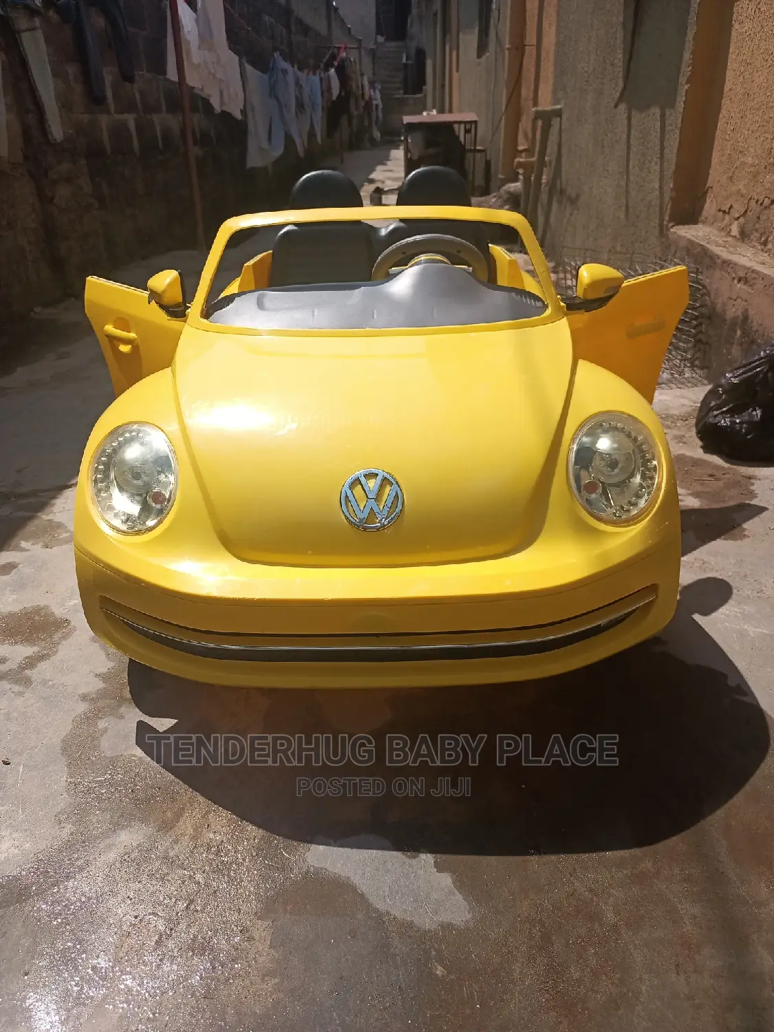Super Durable Licensed Kids 2 Seater Volkswagen Beetle Car