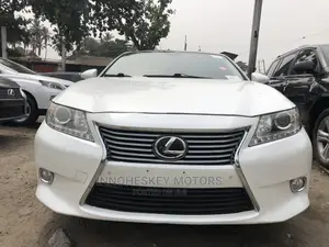 Lexus ES 350 FWD 2013 White