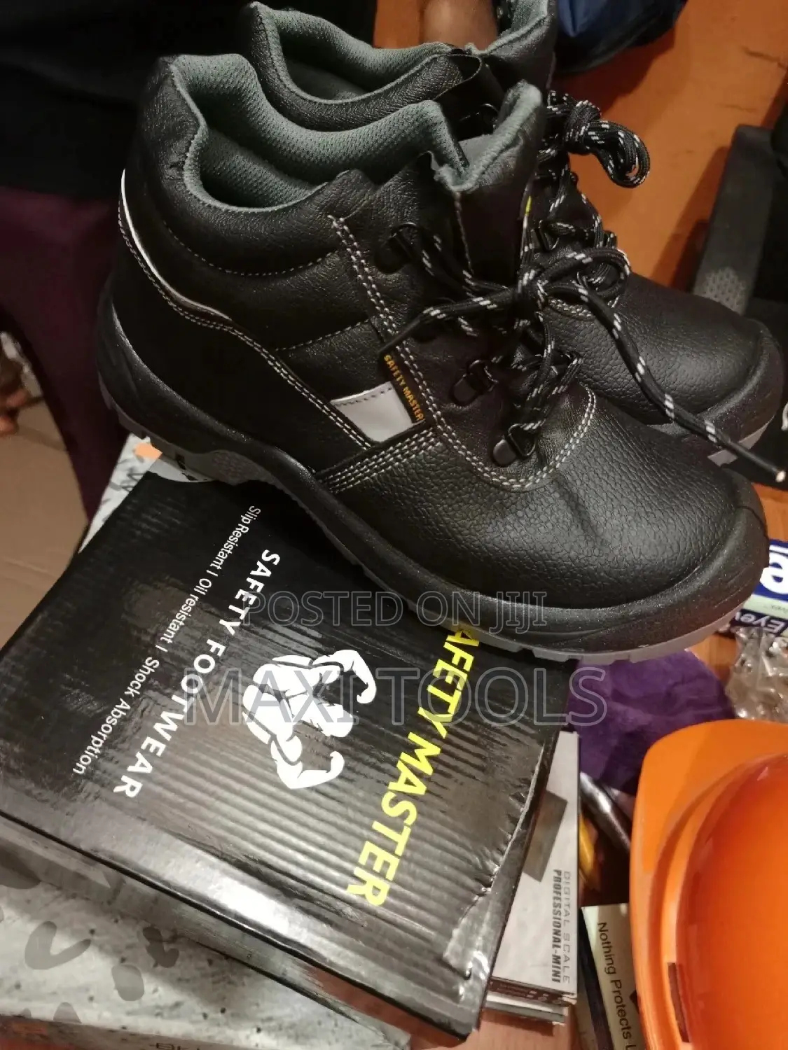 Safety Master Boot