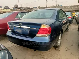 Toyota Camry 2006 Blue