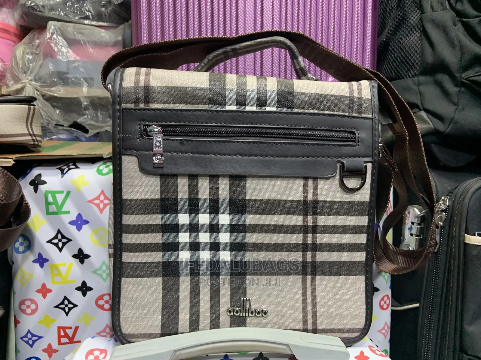 Medium Size Leather Quality Side Bag