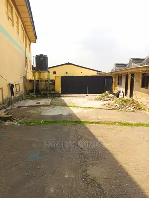 Spacious and Large Warehouse for Lease.