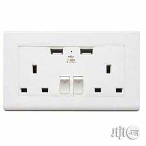 Wall Socket 2 USB Plug Power Outlet Charger/2-gang Electric Port Panel