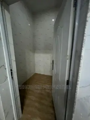 5bdrm Duplex in Kolapo Ishola, Ibadan for Rent