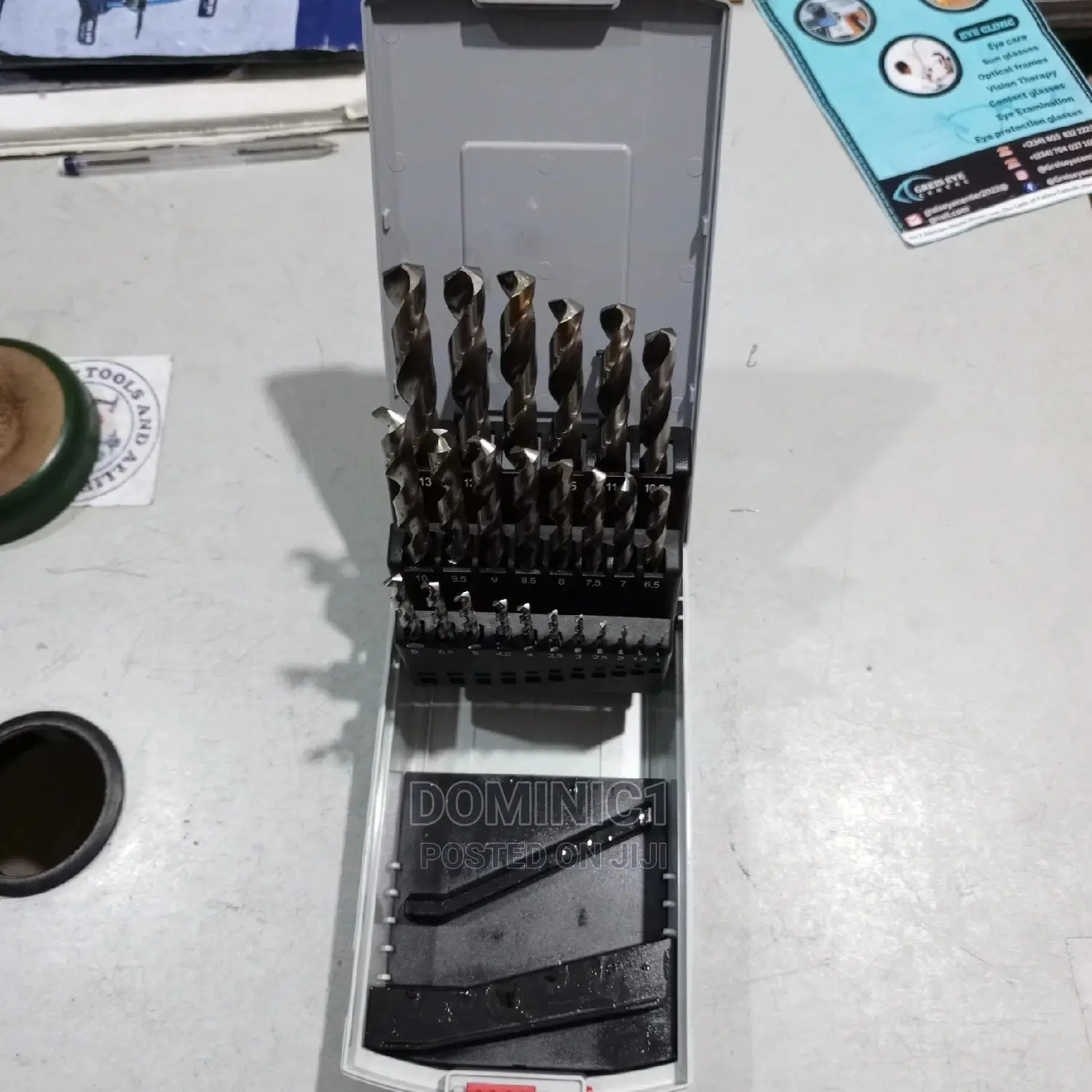Country Beat Stainless White