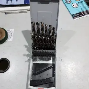 Country Beat Stainless White