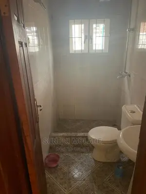 Furnished 3bdrm Apartment in Adeniyi Jones for rent
