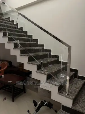 Stainless Hand Rail With Glass