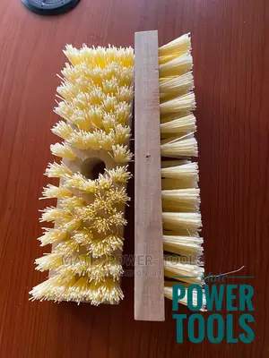 Wooden Scrubbing Brush With Handle