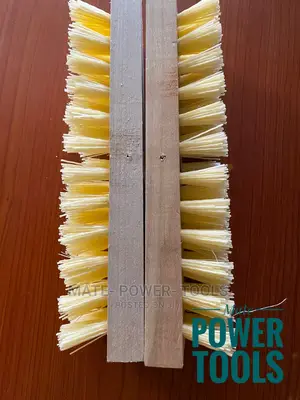 Wooden Scrubbing Brush With Handle