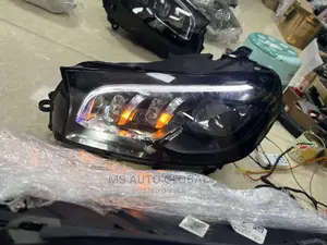 Mercedes Benz GLS 2022 Headlights
