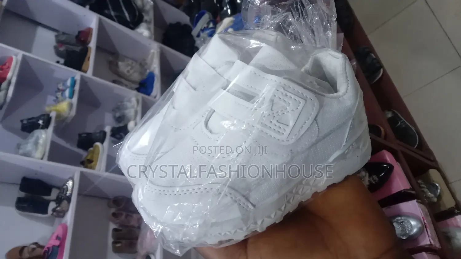 Kids Sneakers for Outing and Back to School