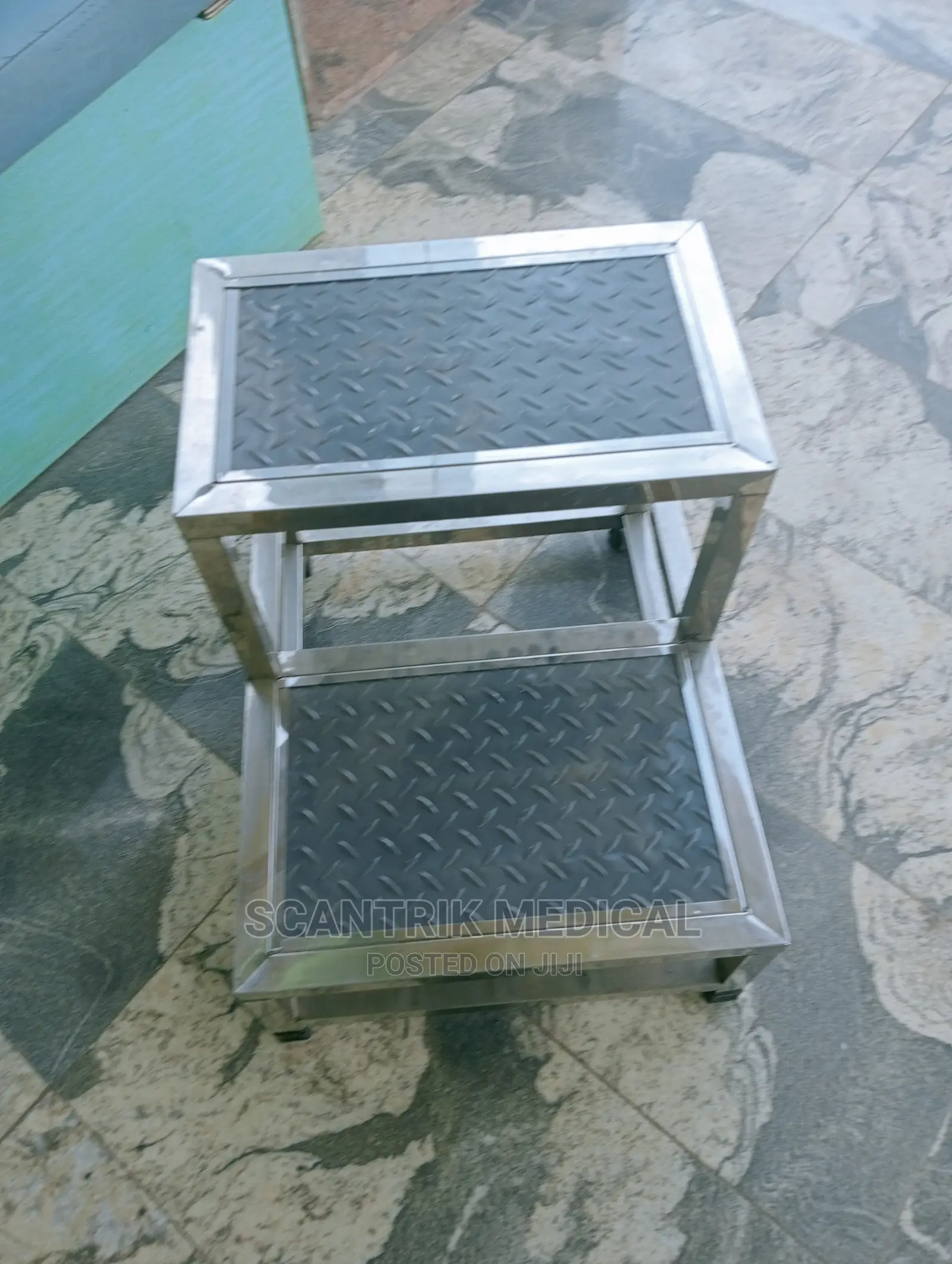 Foot Step – Two Step