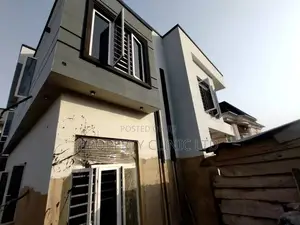 Photo - 6bdrm Duplex in Millenuim/Ups for Sale
