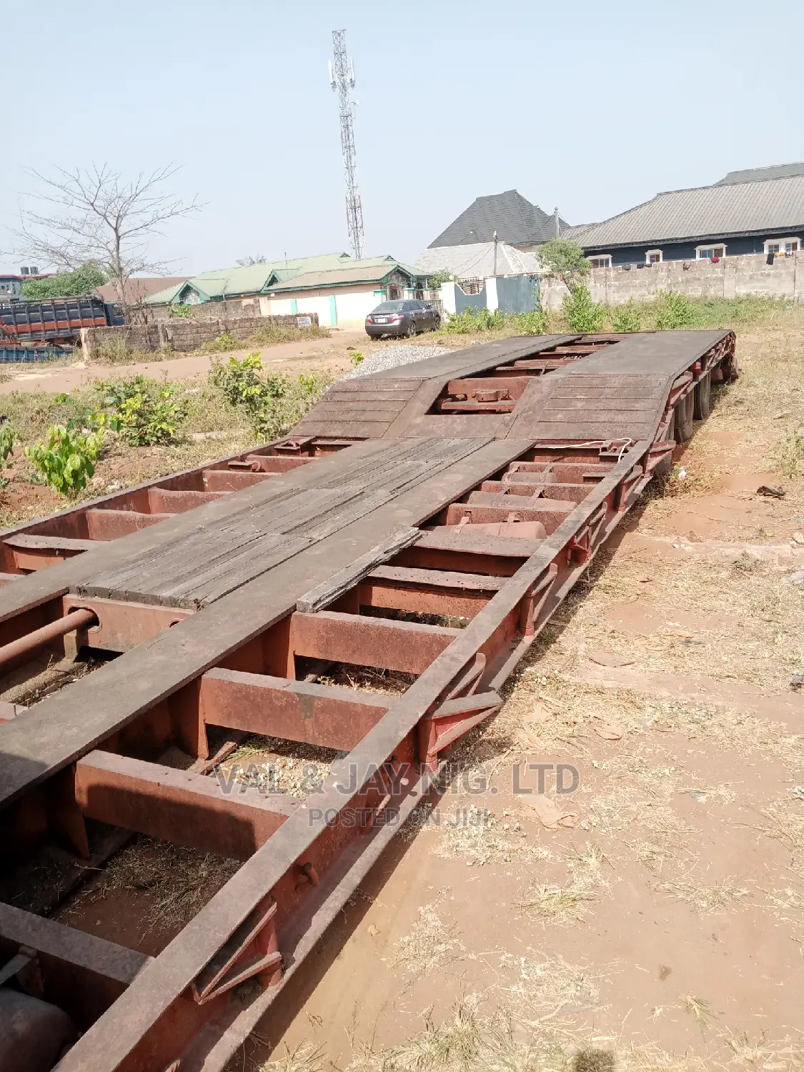 100 Tons Triple Axle 40 Ft Lowbed Back Only