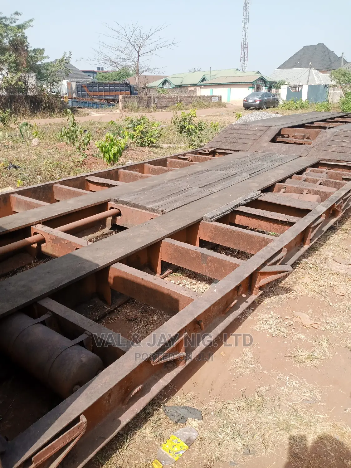 100 Tons Triple Axle 40 Ft Lowbed Back Only