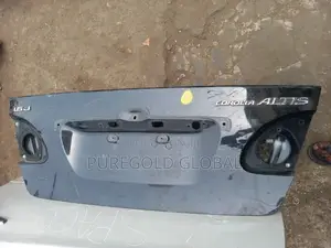 Corolla 2005 Model Boot
