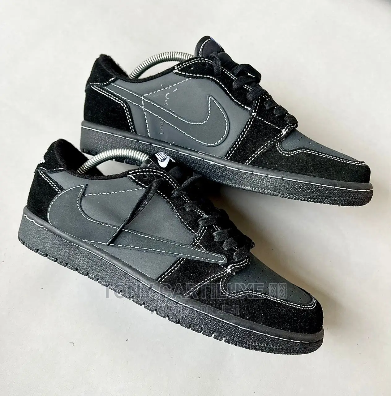 *Travis Scott X AIR Jordan 1 Low ’Black Phantom ’