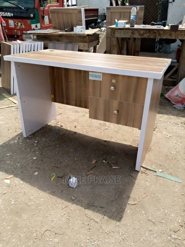 A Quality 4ft Office Table