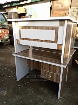 A Quality 4ft Office Table