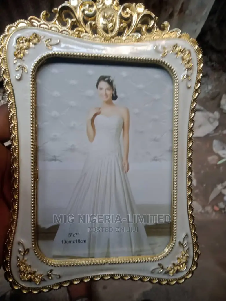 Table Top Photos Frame Gold "5x7"