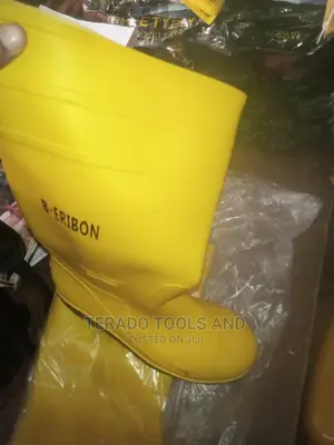 Rainboots With Safety