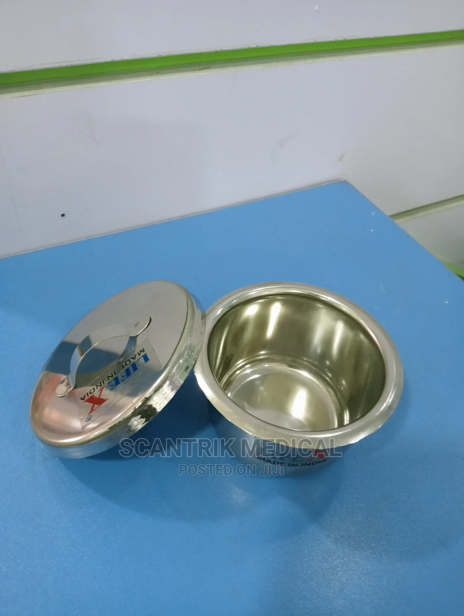 Gallipot for Hospital