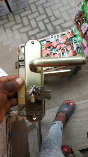 Cylinder Door Lock Medium.Size High Quality