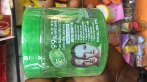 Aloe Vera Gel Facial Treatment