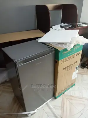 Ref093dr| Hisense 90litre Top Freezer Refrigrator