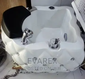 Quality White Pedicure Bowl Kit