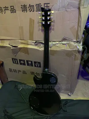 Quality Volcan Les Paul Style Guitar