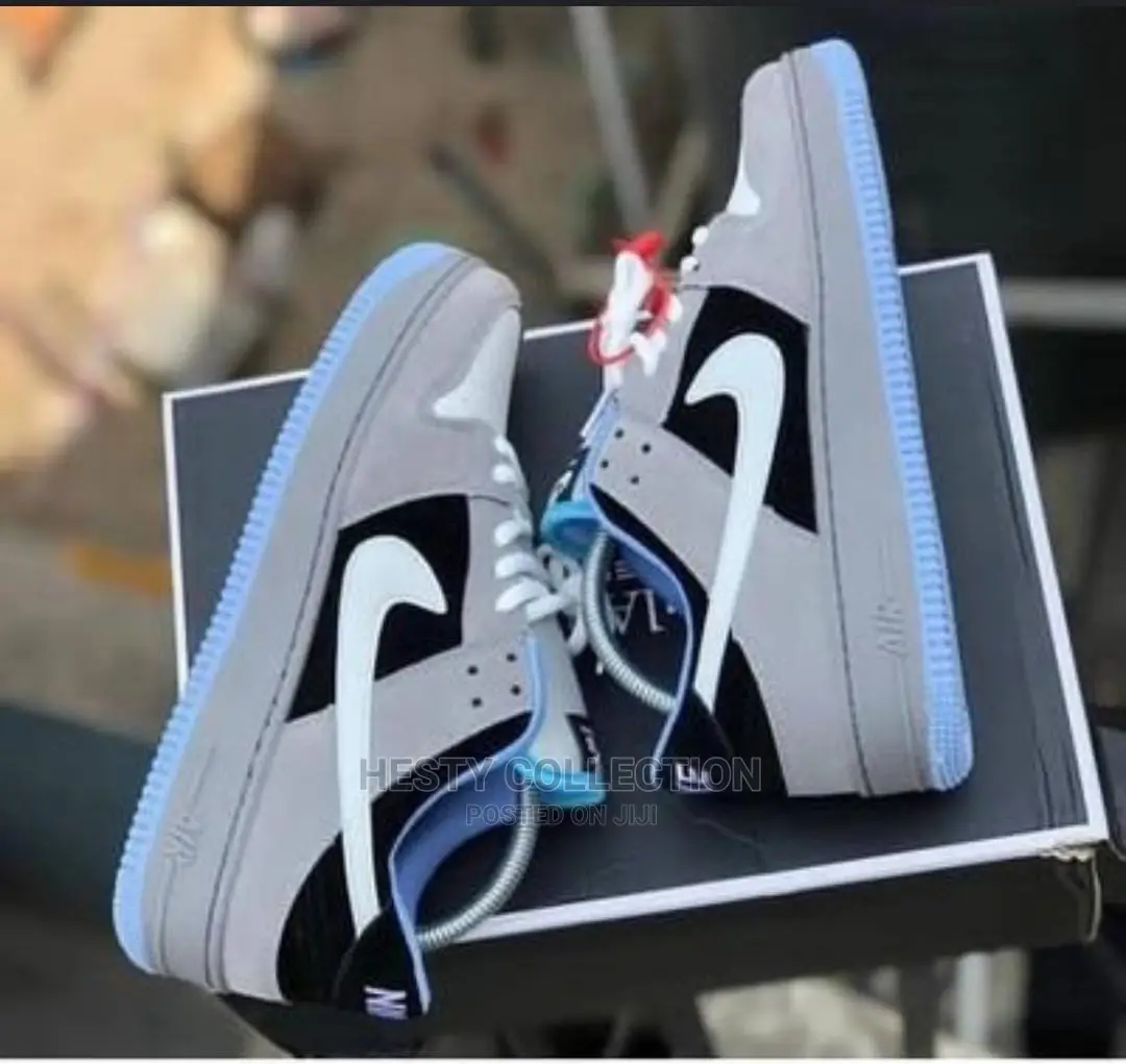 Unisex Sneakers