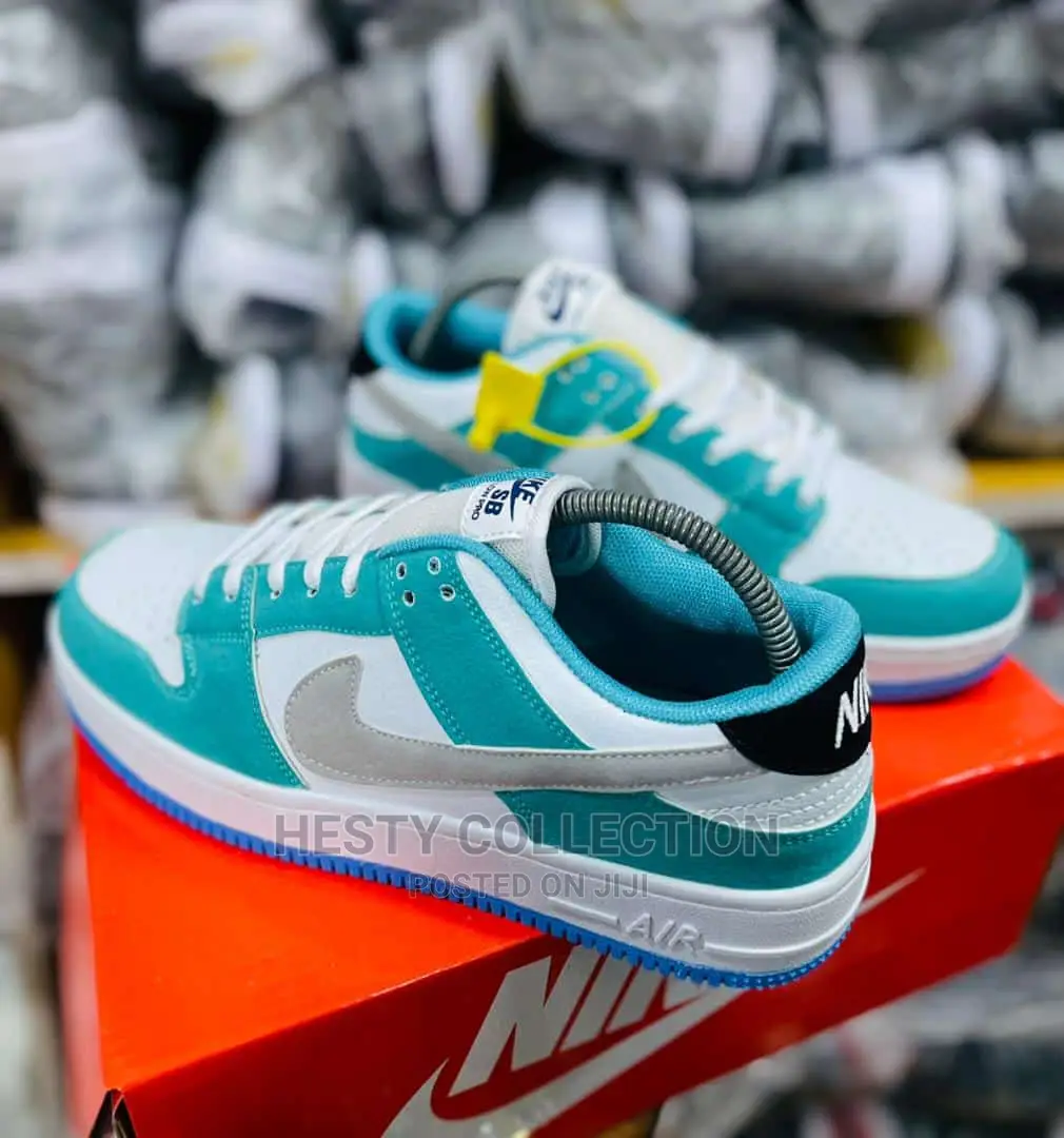 Unisex Sneakers