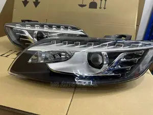 Audi Q7 2013/2014 Headlights