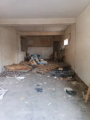 3bdrm Block of Flats in Off College Road, Ifako-Ogba for rent