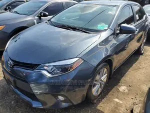 Toyota Corolla 2015 Blue