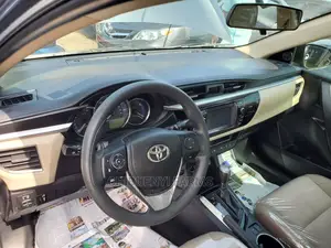Toyota Corolla 2015 Blue
