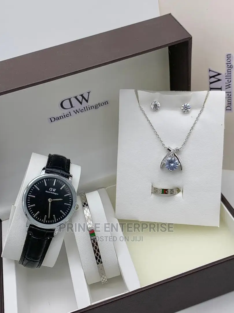 Daniel Wellington Leather