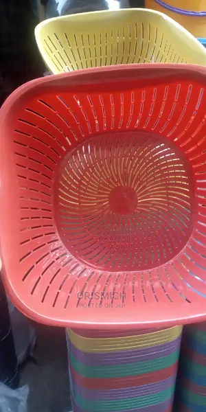 12pcs Plastic Sieve