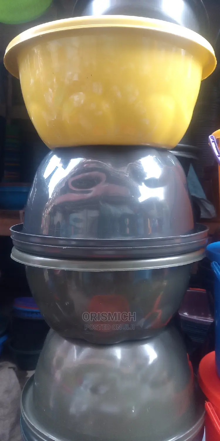 Plastic Bowls (12pcs)