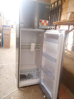 Double Doors Skyrun Refrigerator 257lit