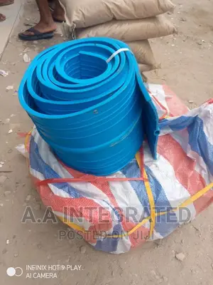 Water Bar Swimming Pool