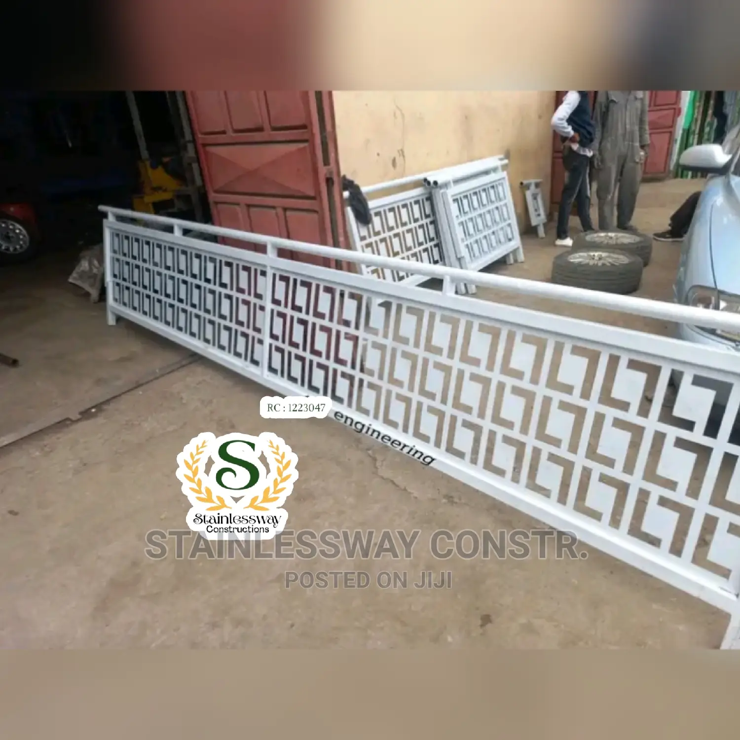 Lasercut Railings White Brick Design