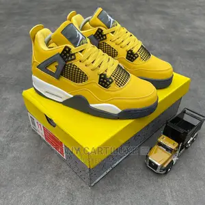 Nike Jordan 4 Retro Lighting