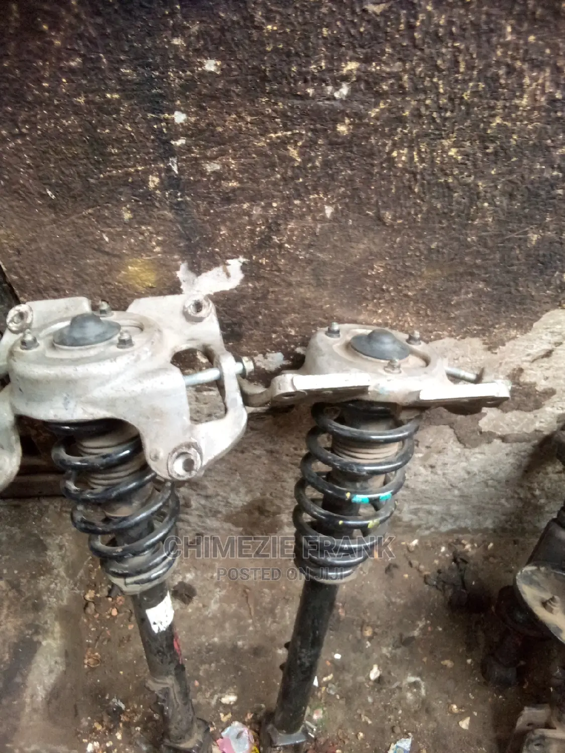 Front Shock Hyundai Genesis 2010