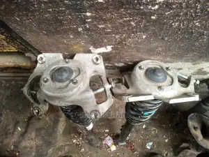 Front Shock Hyundai Genesis 2010