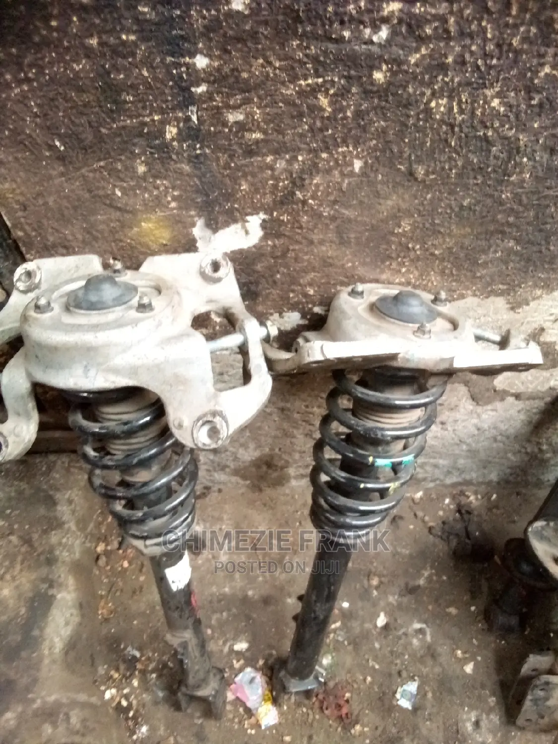 Front Shock Hyundai Genesis 2010