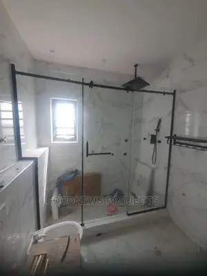 Bathroom Shower Glass Partition