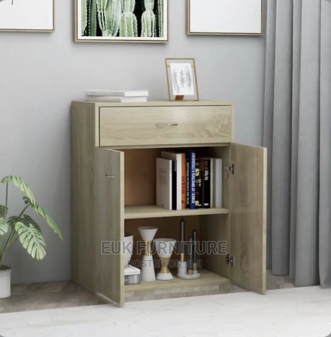 Quality Side Board